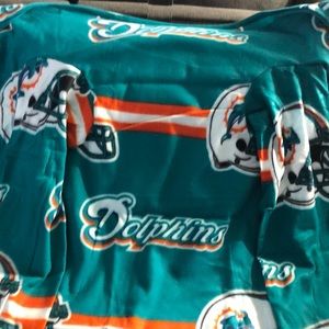 Miami Dolphin Snuggle blanket